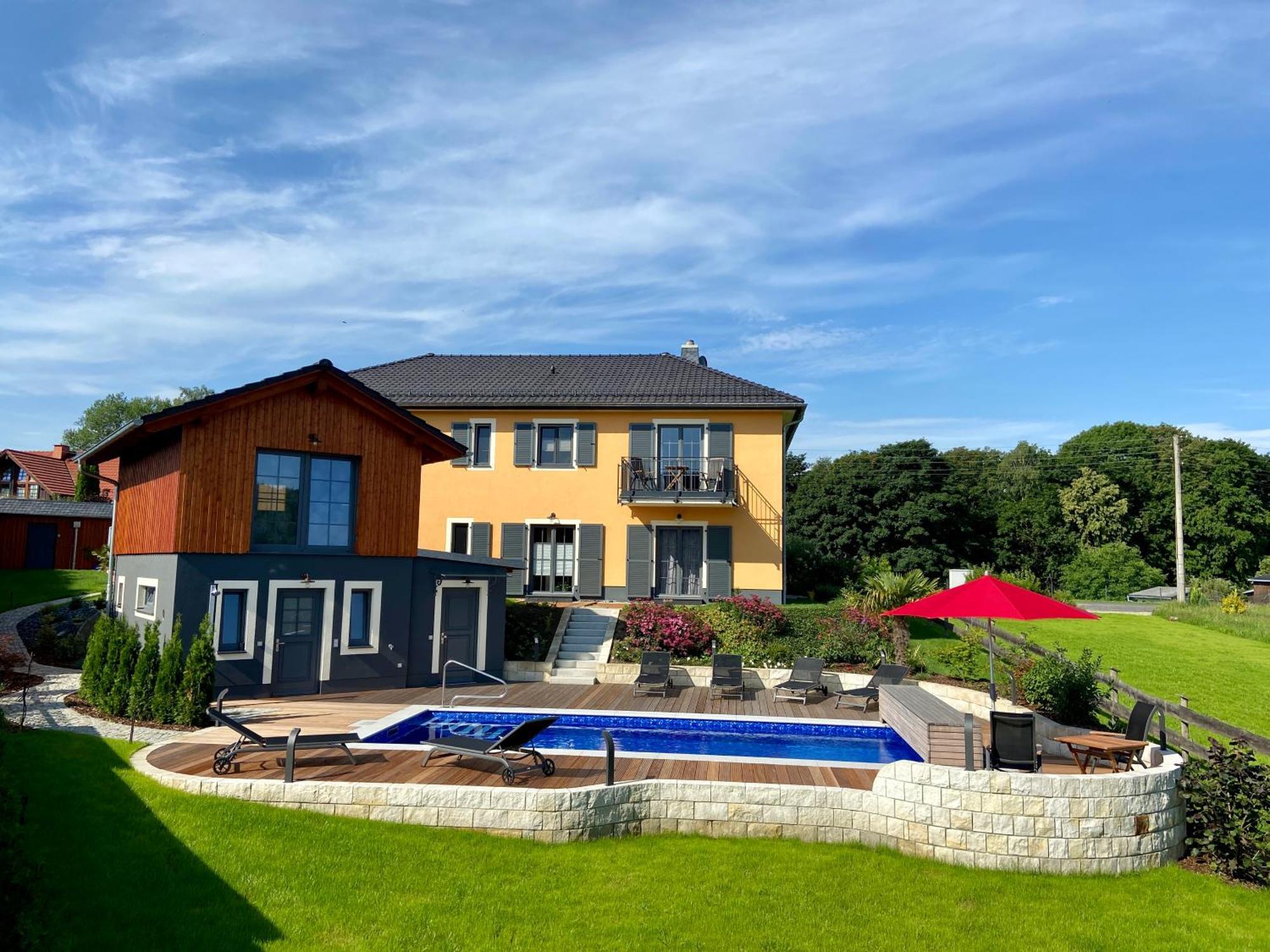 Landhaus Waltersdorf - Pool & Wellness باد سشاندو المظهر الخارجي الصورة